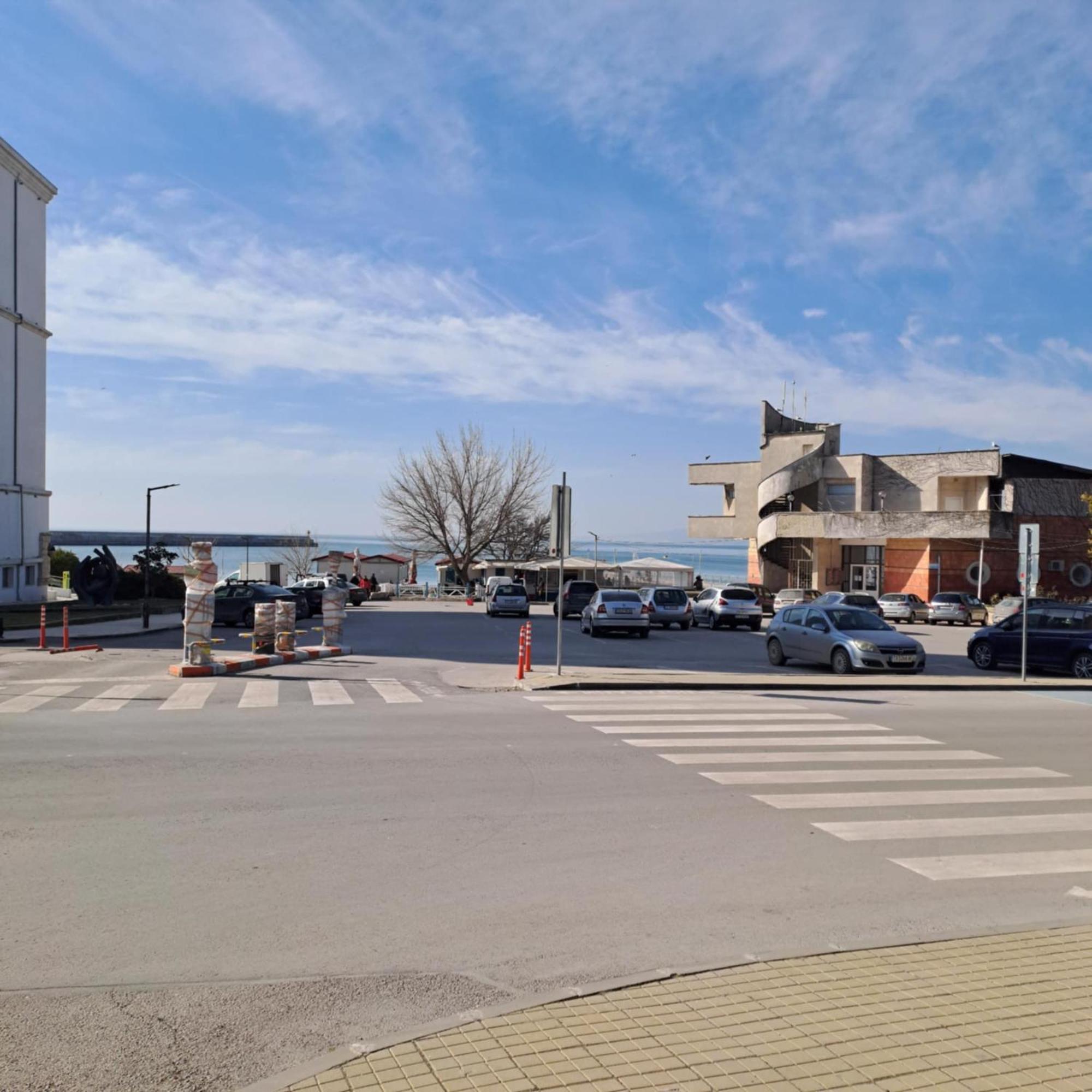амира 3 *